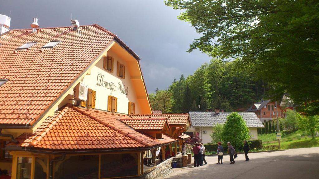 Domacija Vodnik & Apartments Cerklje na Gorenjskem Exterior photo