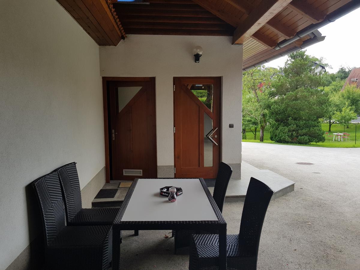 Domacija Vodnik & Apartments Cerklje na Gorenjskem Exterior photo
